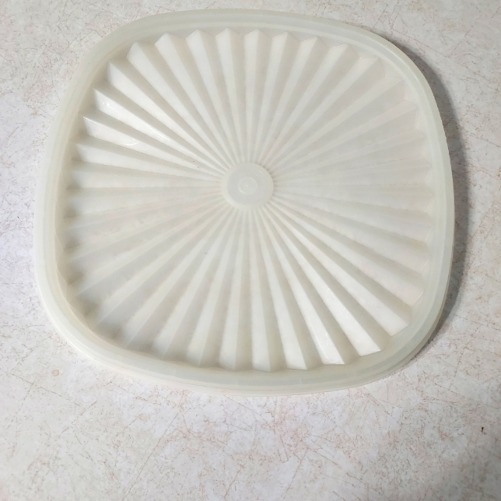 Replacement Tupperware 8.25" Clear Starburst Lid #837-3